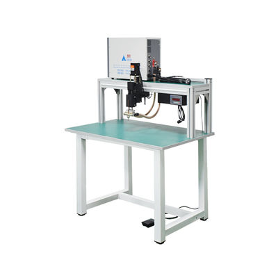 comprare Puro elettrico semiautomatico precisione multi-impulso gantry batteria al litio punto di saldatura macchina online manufacture