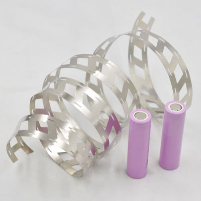 0.1mm 0.15mm 0.2mm Spessore Forma personalizzata Tavola di nichel puro per 18650 Piastra di nichel per il collegamento della batteria