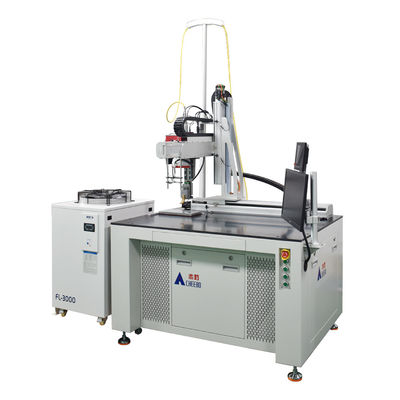 Linea di assemblaggio di batterie al litio di alta qualità 2000W attrezzature di saldatura laser