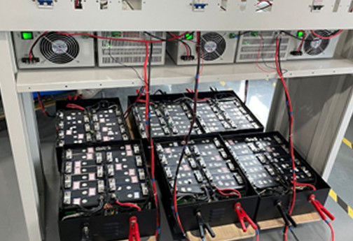Voltaggio 6000mV-75000mV Scarica batteria agli ioni di litio carica Tester di celle rigenerative macchina di classificazione per celle prismatiche